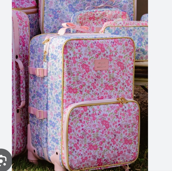 ISO Only!!! Loveshackfancy Logan suitcase - Picture 4 of 5
